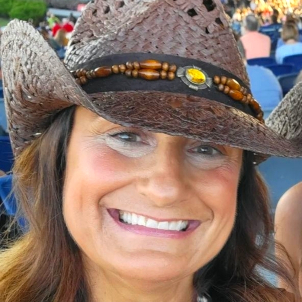 Meet your Posher, Lisa